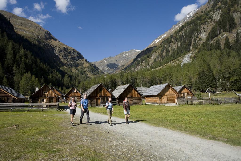 Gastehaus Trattner Hotel Mauterndorf  Bagian luar foto