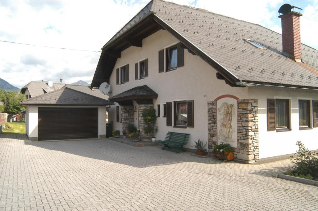 Gastehaus Trattner Hotel Mauterndorf  Bagian luar foto
